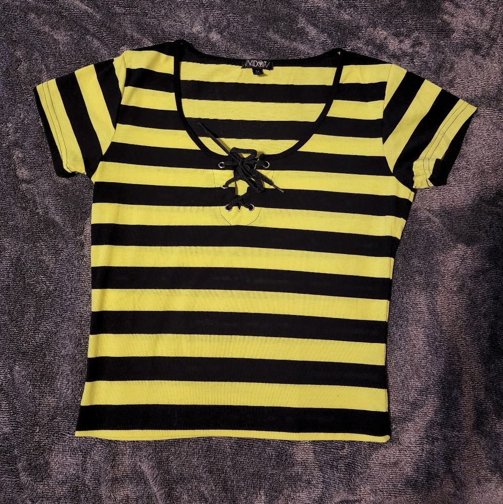 Widow neon top